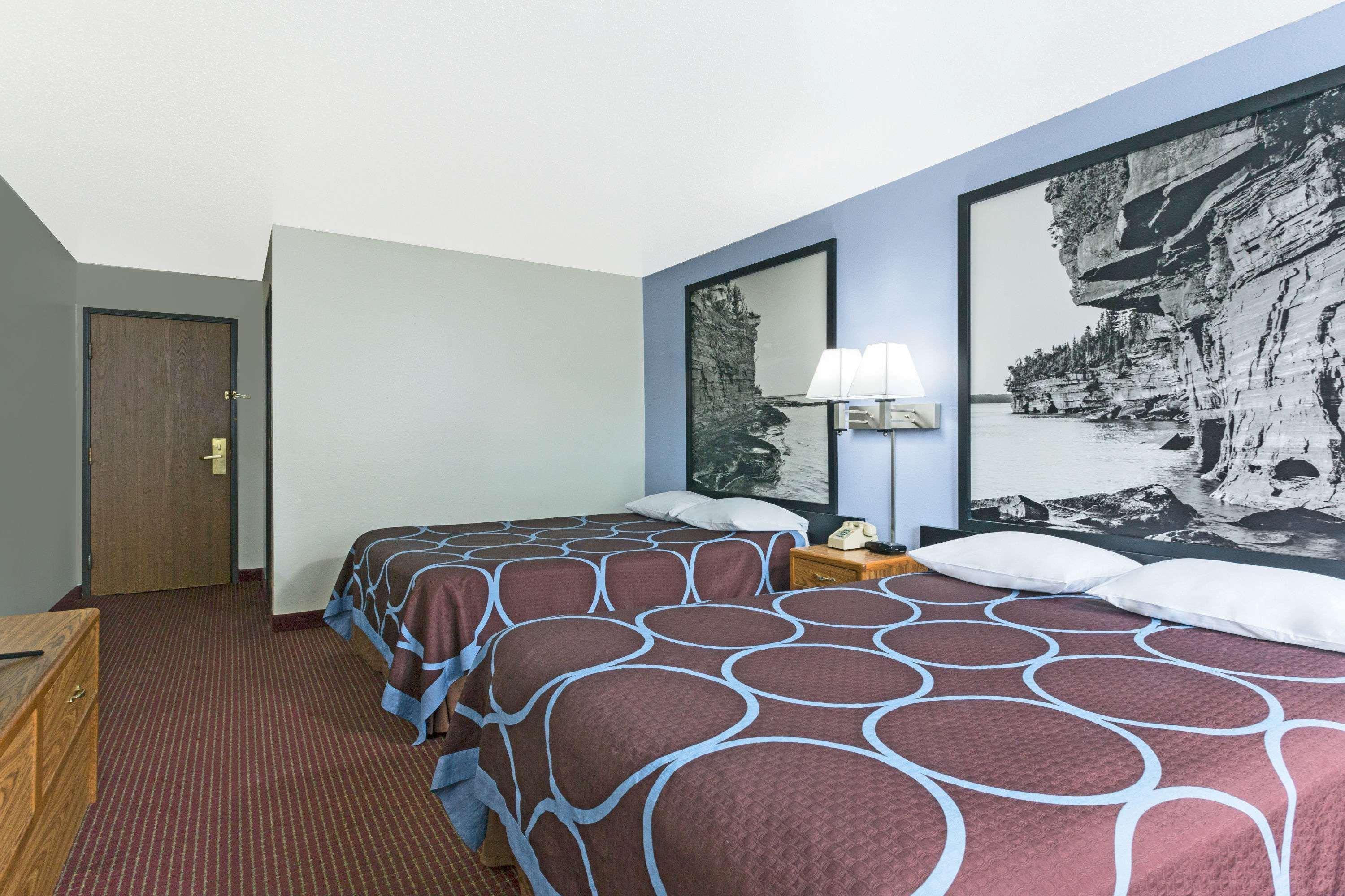 Hotel Super 8 By Wyndham Wisconsin Dells Zewnętrze zdjęcie