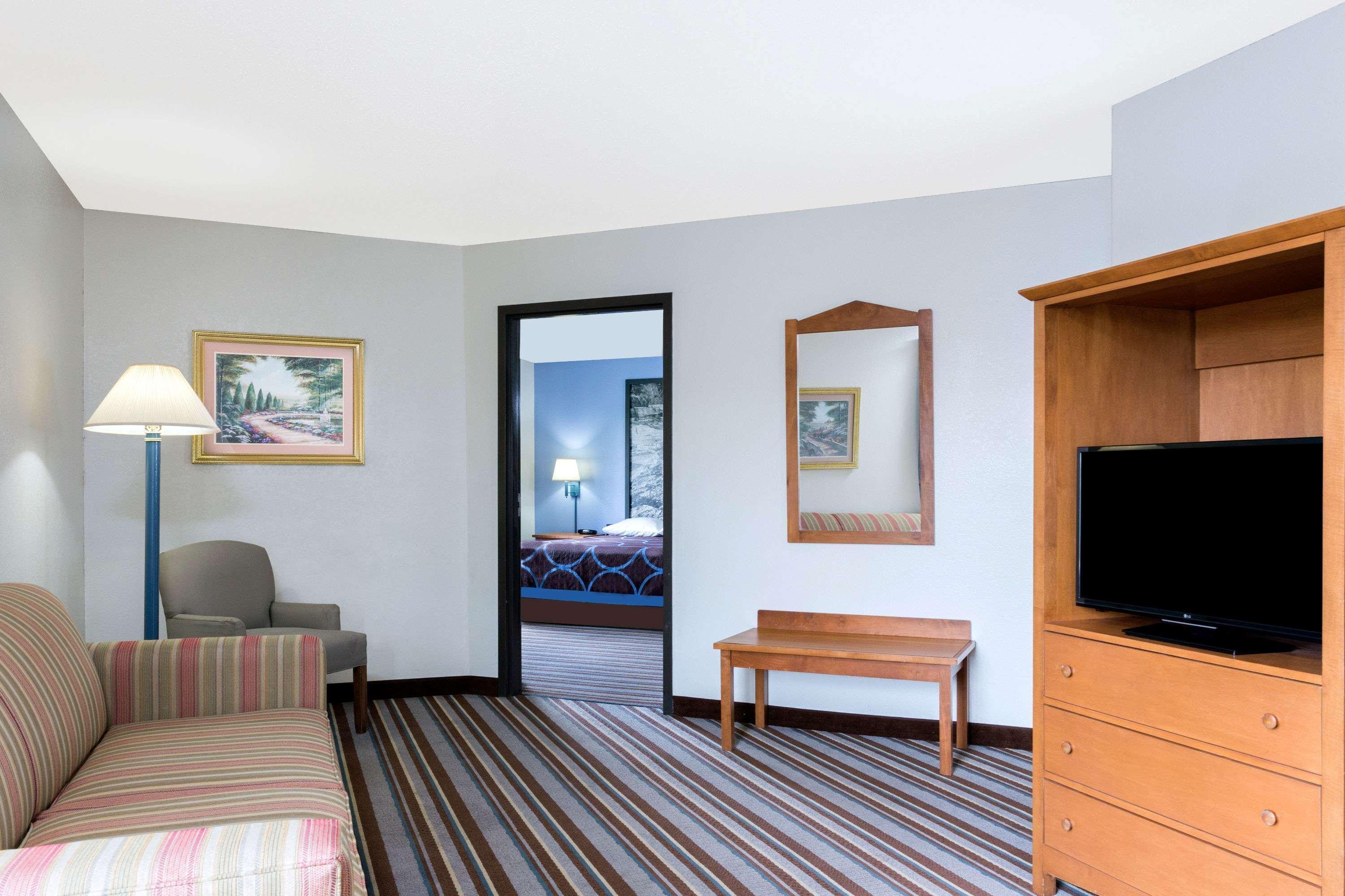 Hotel Super 8 By Wyndham Wisconsin Dells Zewnętrze zdjęcie